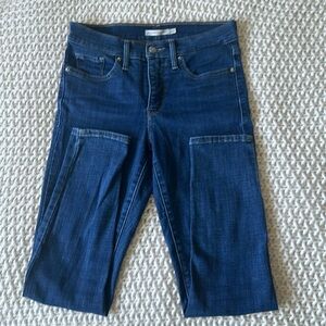 Levi women’s skinny jeans